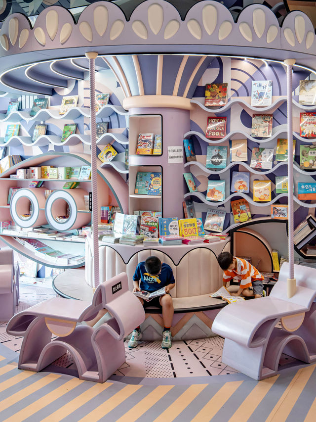 Zhongshuge BookShop ร้านหนังสือที่สวยสุดในเซินเจิน