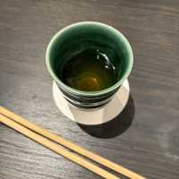 【飲み歩き】東京 秋葉原 ART BAR アットホームな雰囲気で日本酒を飲み比べ