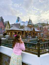 World of FROZEN Hong Kong Disneyland