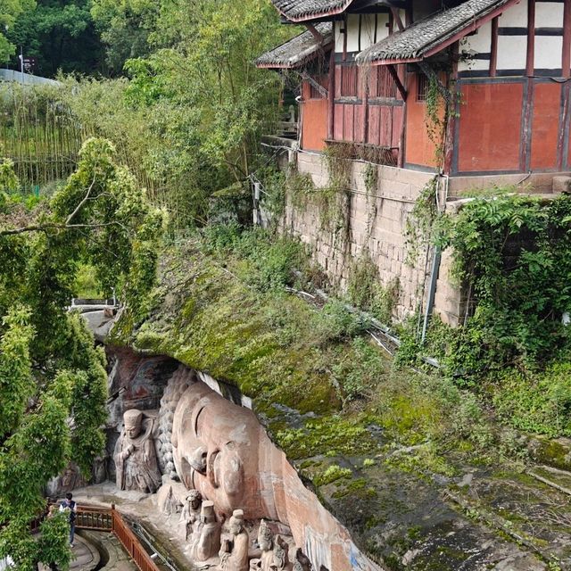 A wonderful UNESCO world heritage day trip from Chongqing!