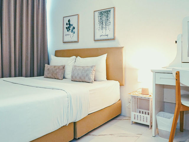 Sea Pearl Beachfront pool villa ชลบุรี