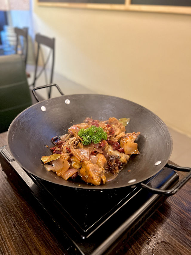 尖沙咀上樓火鍋店🍲