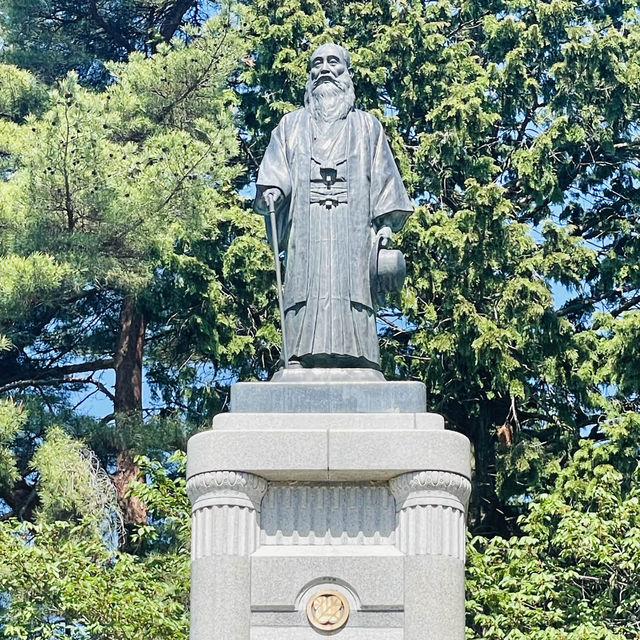 【長野県/岡谷　色とりどりのカラフルな”つつじ”が美しく咲き誇る 『鶴峯公園』】