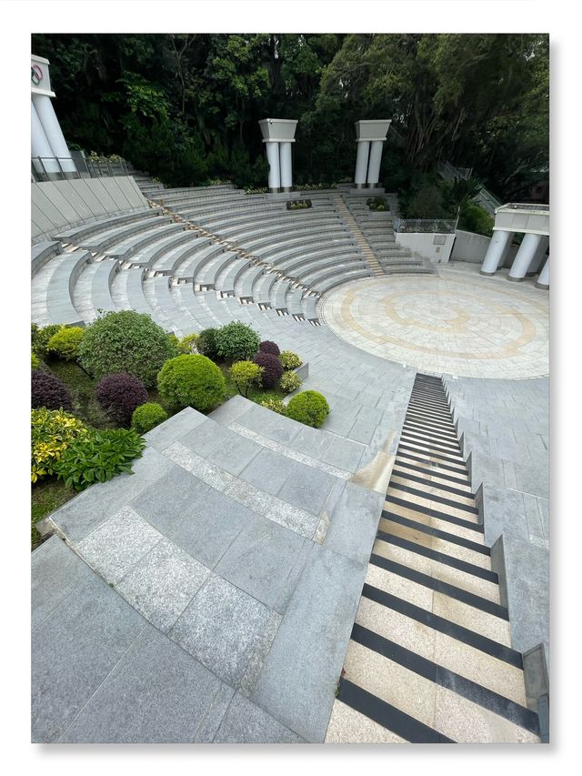 🌟🌿 奧林匹克廣場：自然與活動體驗 🏞🌺