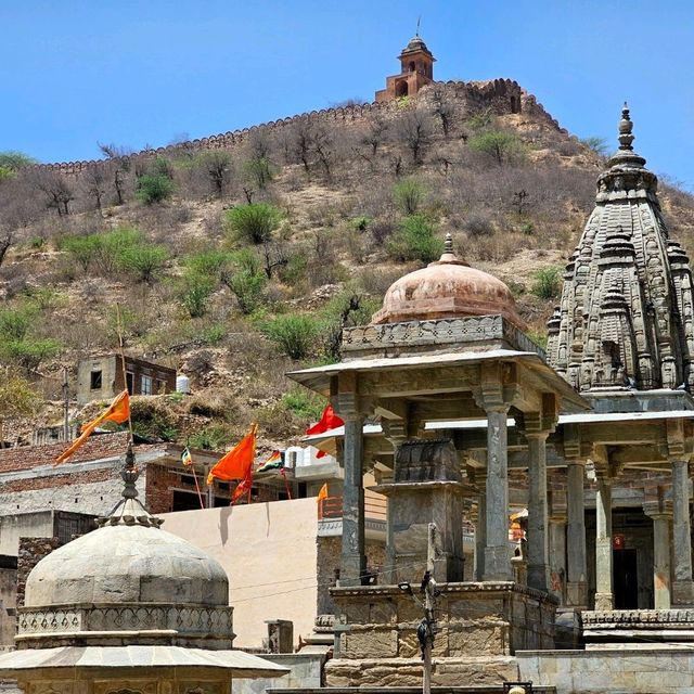 Panna Meena ka Kund