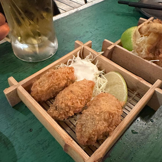 「二本松涮涮屋 本館」食材新鮮，服務親切