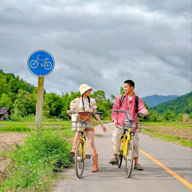 ที่พักบ่อเกลือ ริมลำธาร โอบล้อมด้วยขุนเขา
