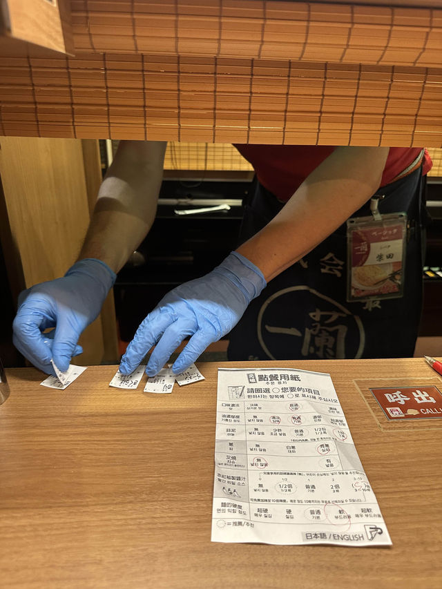 일본 여행 중에 꼭 한번 가게 되는 맛집 이치란🍜