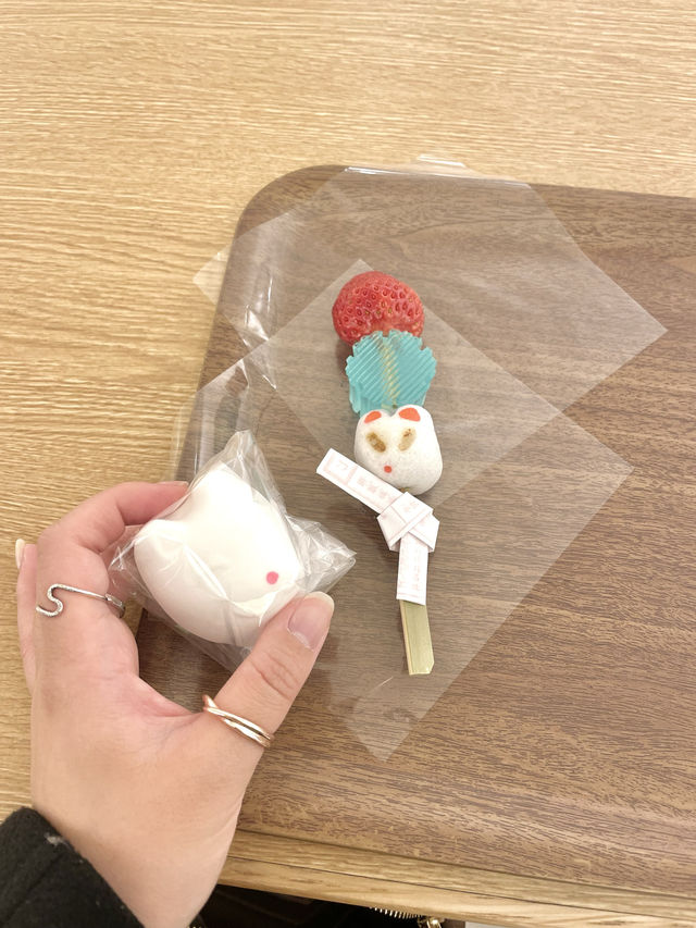 【京都】伏見稲荷食べ歩き！おみくじ串🍡🍓