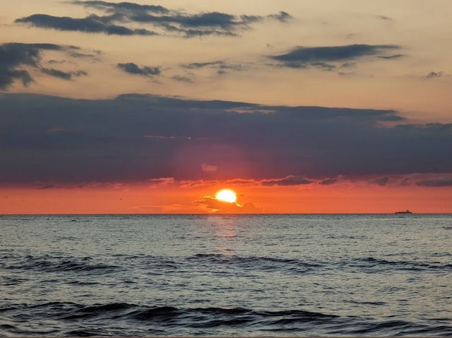 新北淡水沙崙海水浴場看夕陽