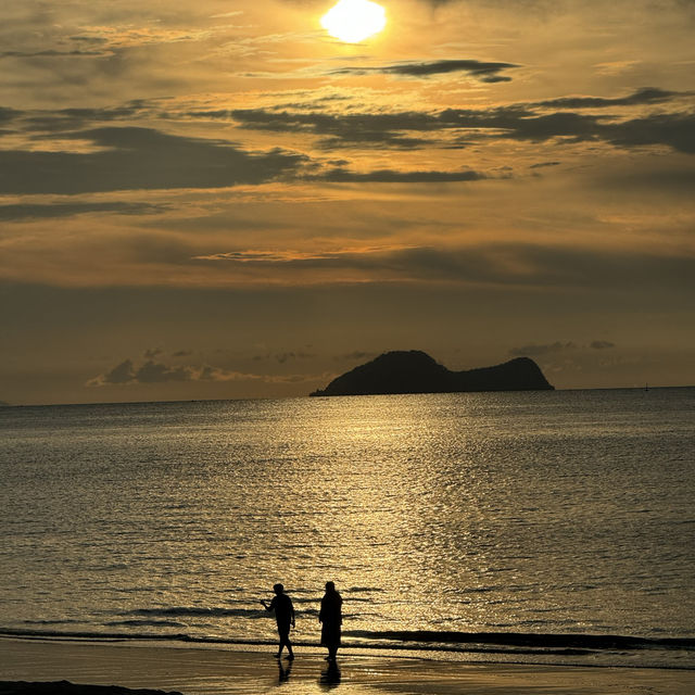Damai's Dazzling Dusk: A Sunset Symphony in the Land of the Hornbills