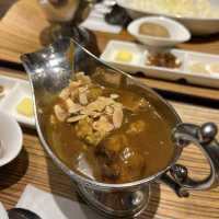 欧風カレー ガヴィアル コレド室町