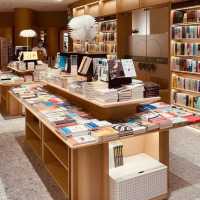 深圳筍崗寶能環球匯書吧，8月好去處