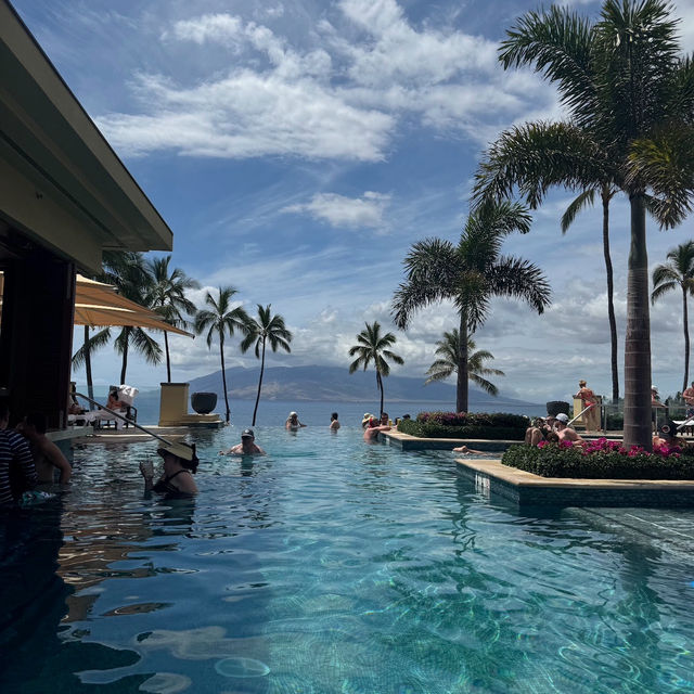 Escape to Paradise at Four Seasons Maui! 🌴☀️ Where Summer Never Ends and Luxury Knows No Bounds
