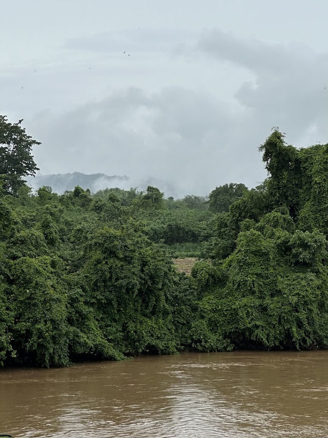 📌🛖 The Tryst River Kwai 