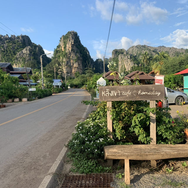 หลังเขา Cafe & Homestay