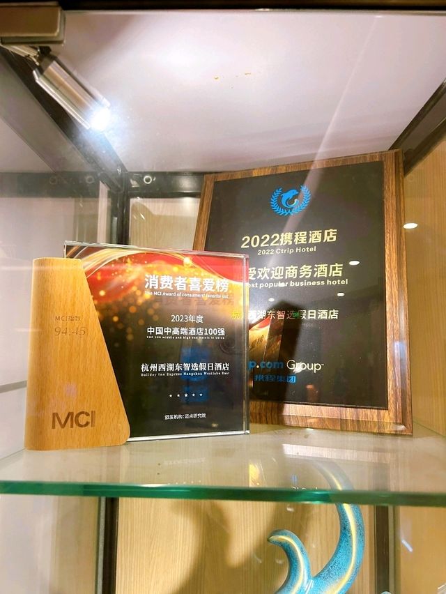 Great Hospitality at Holiday Inn Express Hangzhou West Lake East