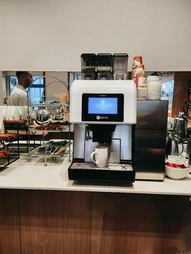 🇦🇺 Breakfast buffet in Brisbane City, Australia