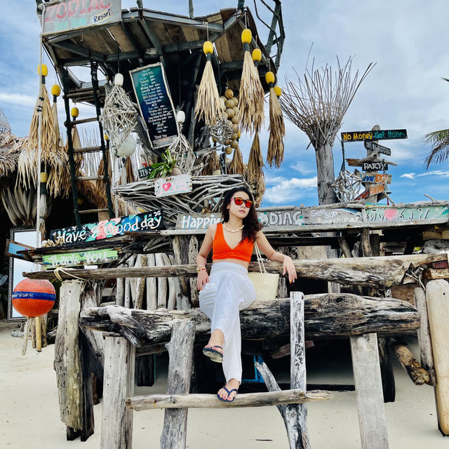 “เกาะหลีเป๊ะ” เกาะในฝัน..สวรรค์ของคนรักทะเล🌴🛶👙