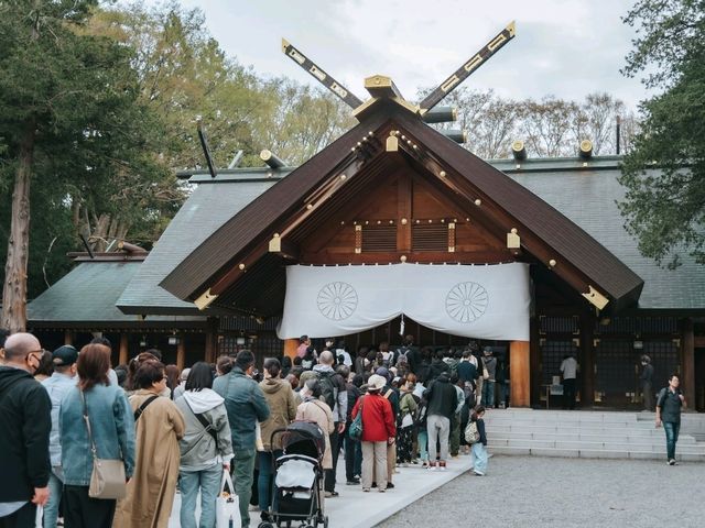 ศาลเจ้าฮอกไกโด (Hokkaido Shrine) 