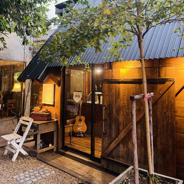 🏡ELLEN CAFEร้านกาแฟสไตล์โฮมมี่อบอุ่น☕️