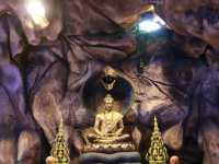 เที่ยวถ้ำลอดจักรพรรดิ์
