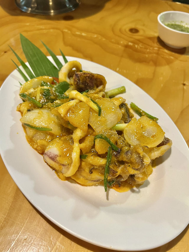 ร้านครัวกลางน้ำ ซีฟู้ด ร้านนอกกระแสที่อยากให้มาลอง