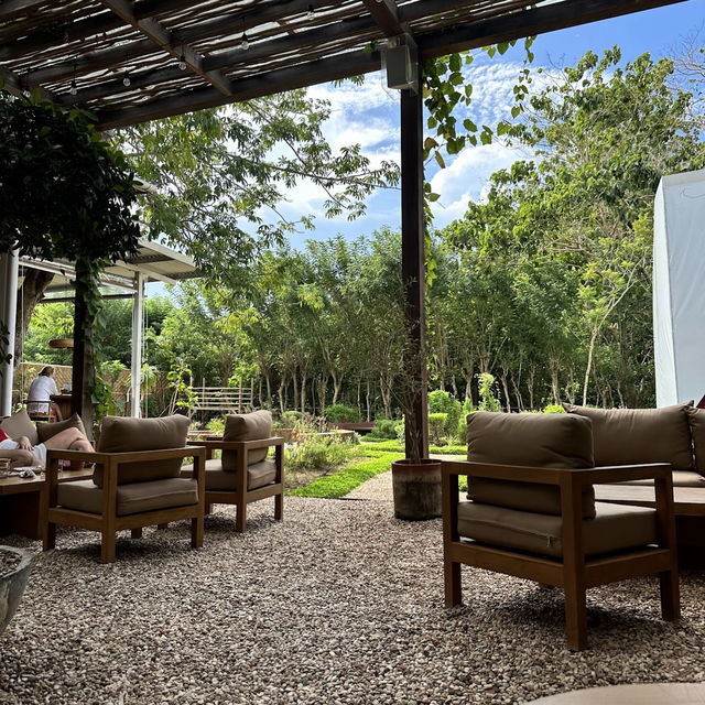 Alchemy Uluwatu: A Plant-Based Paradise 