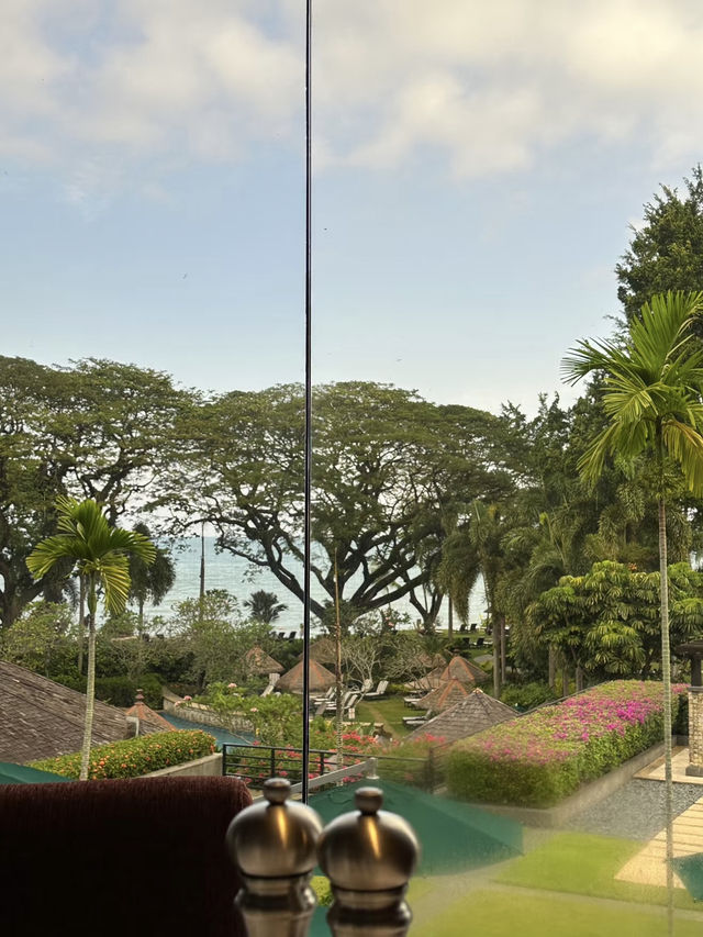 Malaysia National Themed Luxurious Beachside Hotel: Rasa Sayang Hotel, Penang