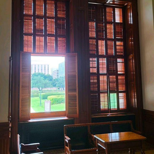 VISITING THE TEXAS STATE CAPITOL.