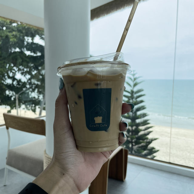 คาเฟ่ติดทะเล