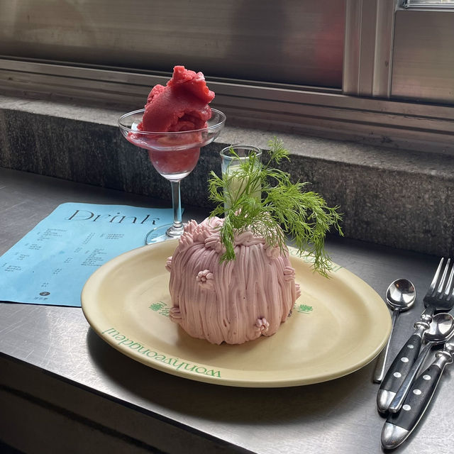 【ソウル】可愛すぎるここでしか食べれないケーキ