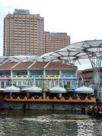 จุดเช็คอินหน้าต่างสีรุ้งสิงคโปร์ ย่าน Clark Quay