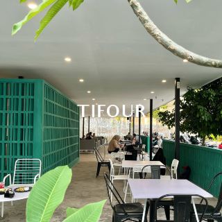 @tifourcoffee