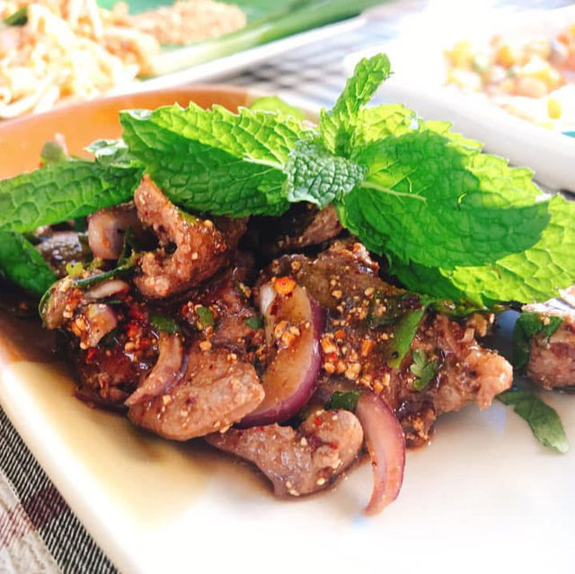 ส้มตำเจ๊แดง