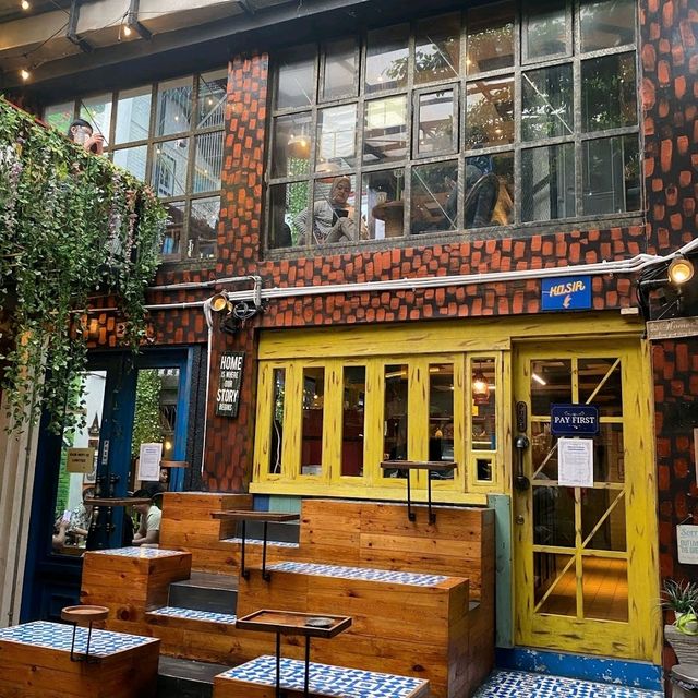 Nice cafe