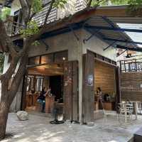บ้านข้างวัด - เชียงใหม่