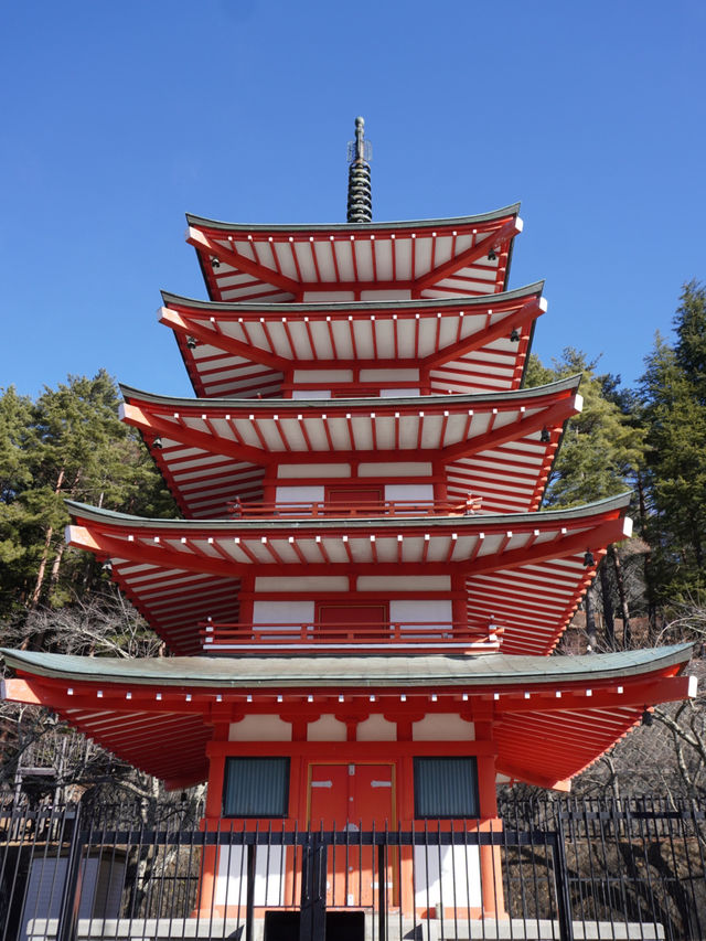 【山梨 冬の日帰り旅】富士山と五重塔の絶景 人気のスポット！