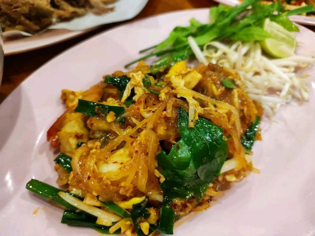 พามาร้านก๋วยเตี๋ยวมิชลินไกด์ เปิดมาแล้วกว่า 20 ปี