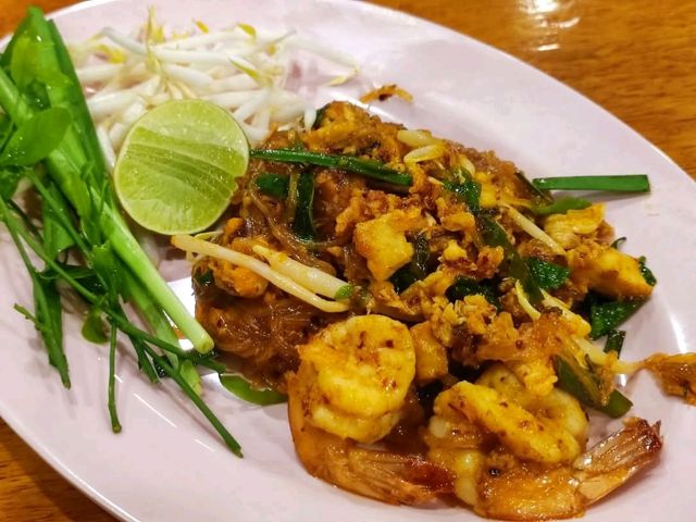พามาร้านก๋วยเตี๋ยวมิชลินไกด์ เปิดมาแล้วกว่า 20 ปี