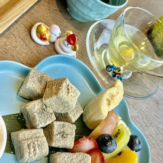 高雄大立百貨公司1樓蔦屋書店的美食餐廳（茶屋）輕食非吃不可