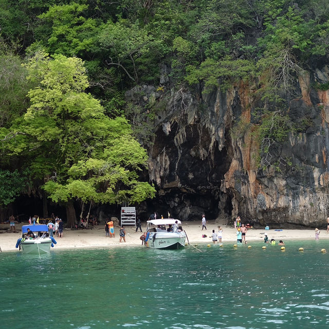 ไปเที่ยวเกาะที่กระบี่