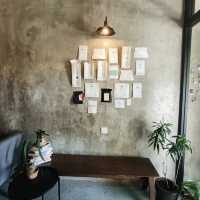 Coffee, Conversations, and Cozy Corners: A Day at Huang Huang