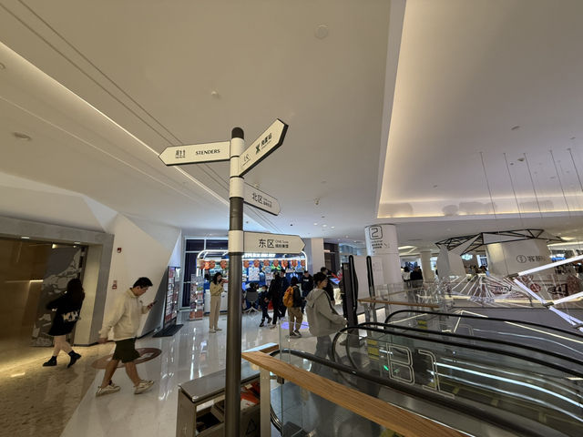 深圳卓悅中心：藝術與購物完美結合，打卡影相一流！📸🛍️