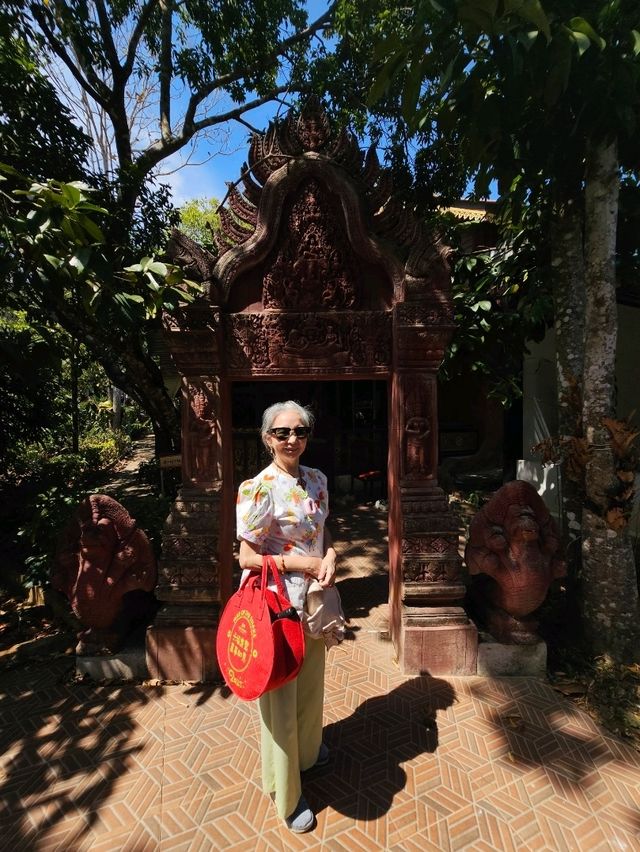 วัดคำชะโนดวังน้ำเขียว นครราชสีมา