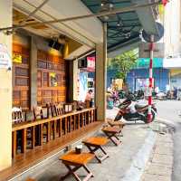 Explore the Vibrant Old Quarter of Hanoi