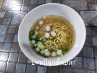 ตำนานบะหมี่ไข่ 130 ปี เมืองอุทัยธานี