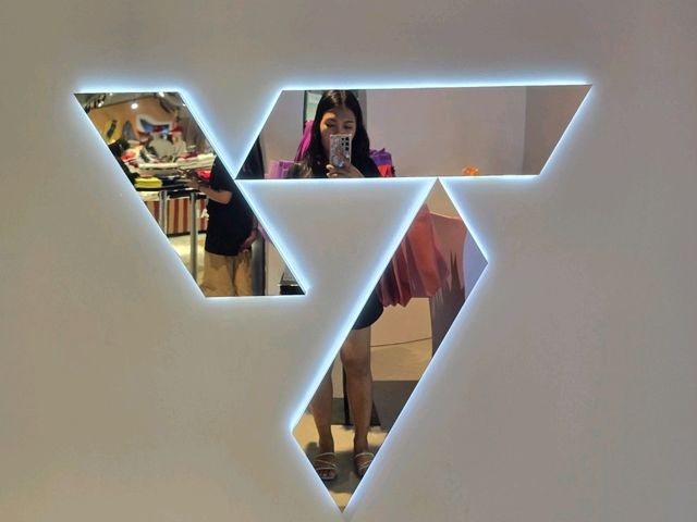 พาชม SEVENTEEN POP-UP IN BANGKOK