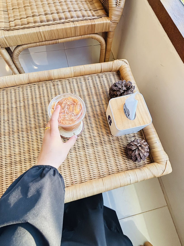 คาเฟ่ time flies at trang Thailand 🇹🇭 
