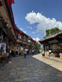 A Perfect Day in Lijiang Old Town: A One-Day Itinerary of Culture, Scenery & Charm